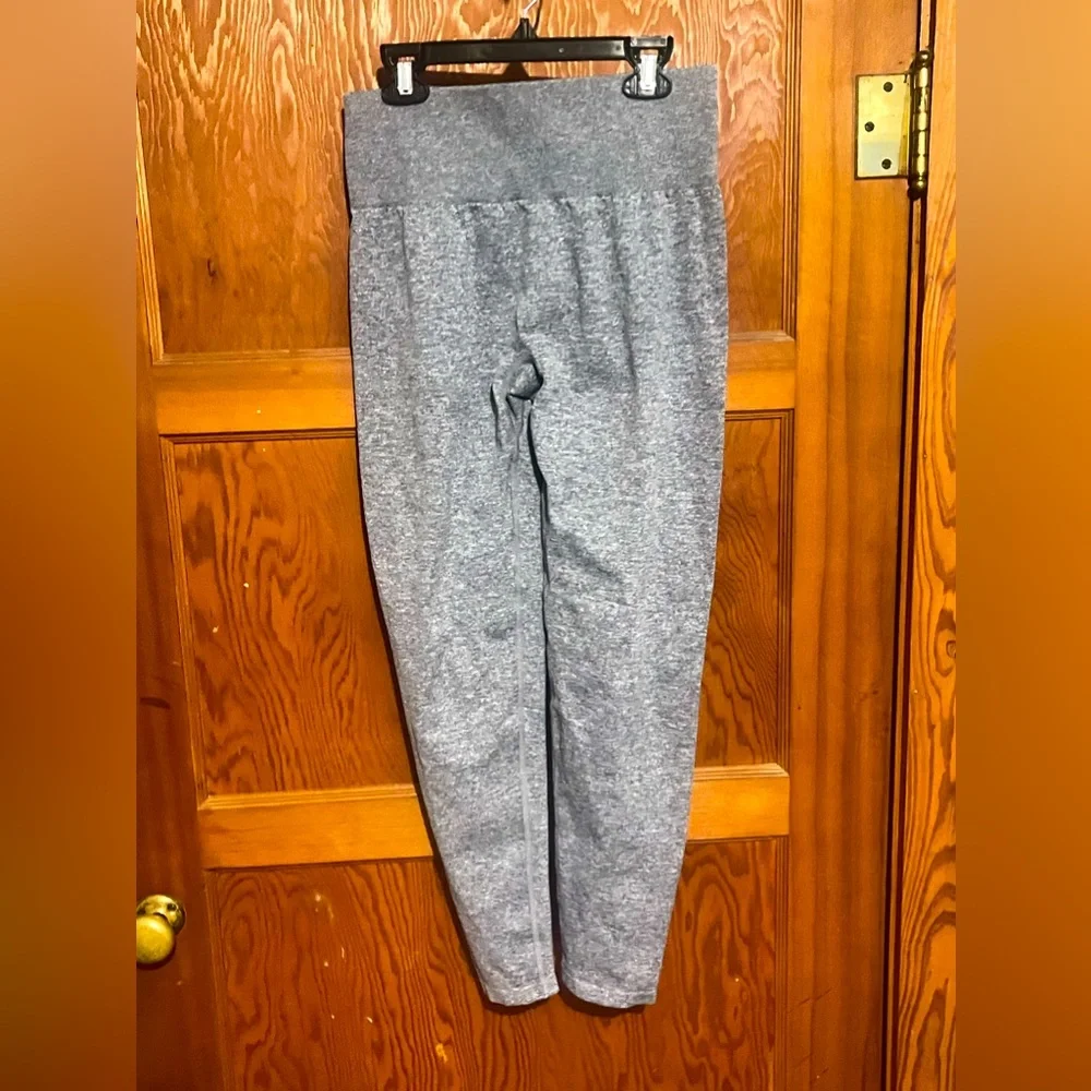 NVGTN Gray Leggings - Picture 2 of 2